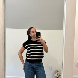 Moon & Madison Black Knit Sweater